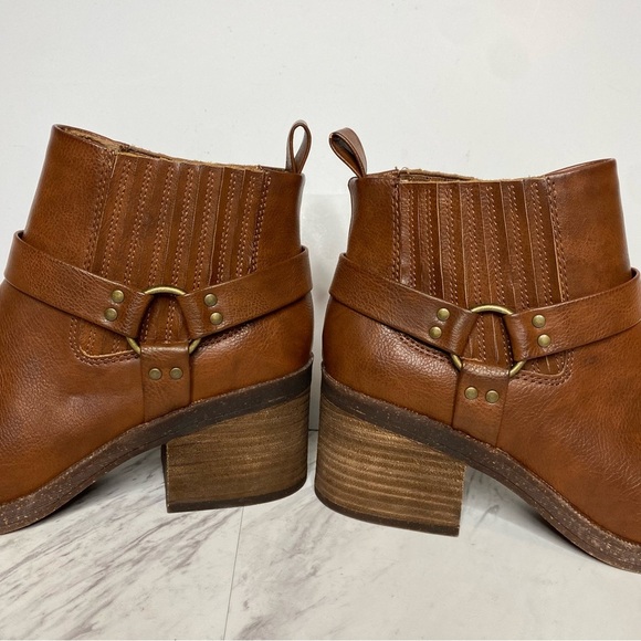 New! BOC Lowri Brown Faux Leather Stirrup Bootie 10M - Picture 8 of 14